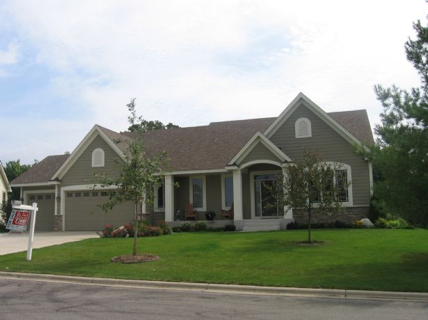Cottage Grove Home, MN Real Estate Listing