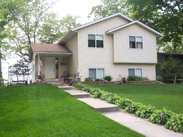 Chisago City Home, MN Real Estate Listing